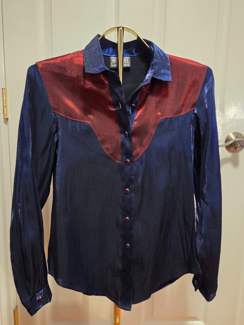 ✨ VINTAGE ROUGHRIDER BY CIRCLE T LIQUID METALLIC WESTERN BLOUSE ✨